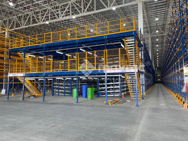 Mezzanine Steel Platform Delivery in Thailand Retailer Logistics Center Mezzanine Steel Platform Delivery in Thailand Retailer Logistics Center