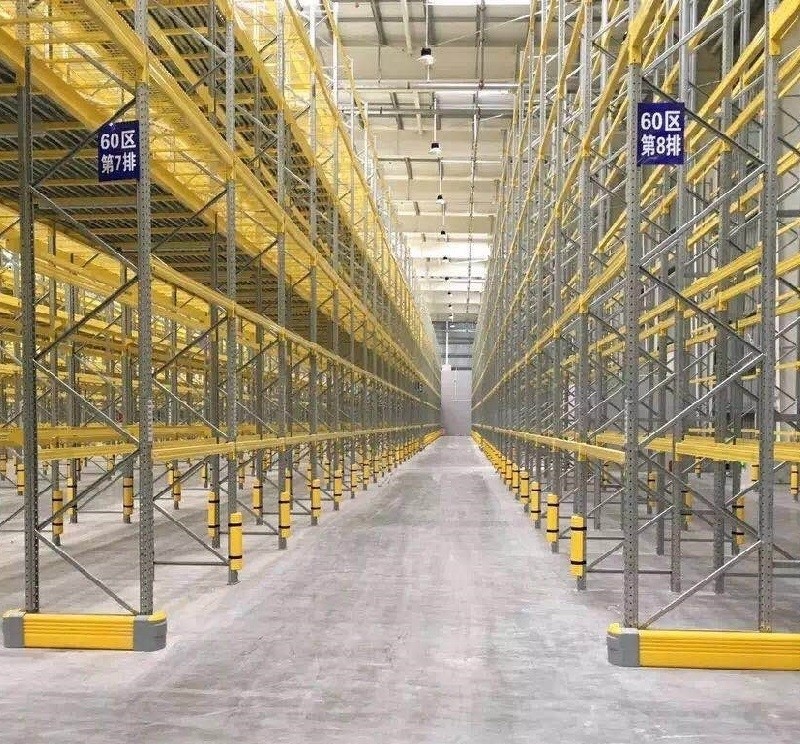 ¿Qué son las estanterías de almacén?